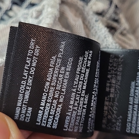 Bebe gray animal print sheer surplice neck blouse smocked hem Medium - Picture 7 of 10